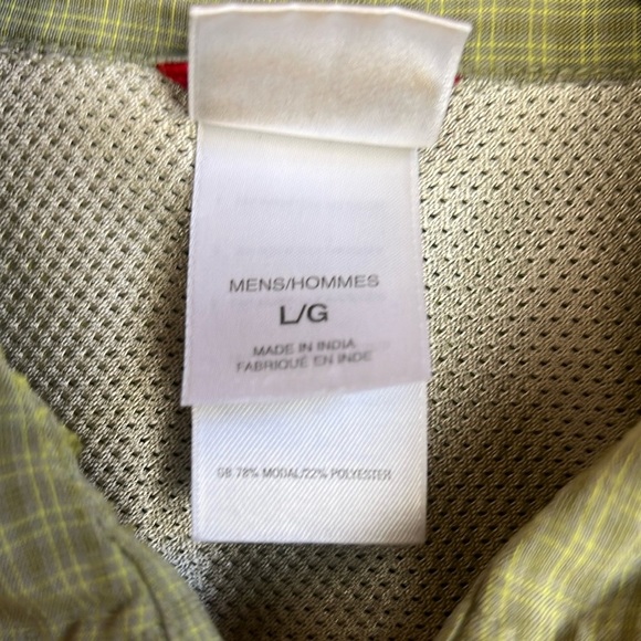 The North Face Men’s Large Button Front Micro Checkered Short Sleeve Shirt - Picture 9 of 11